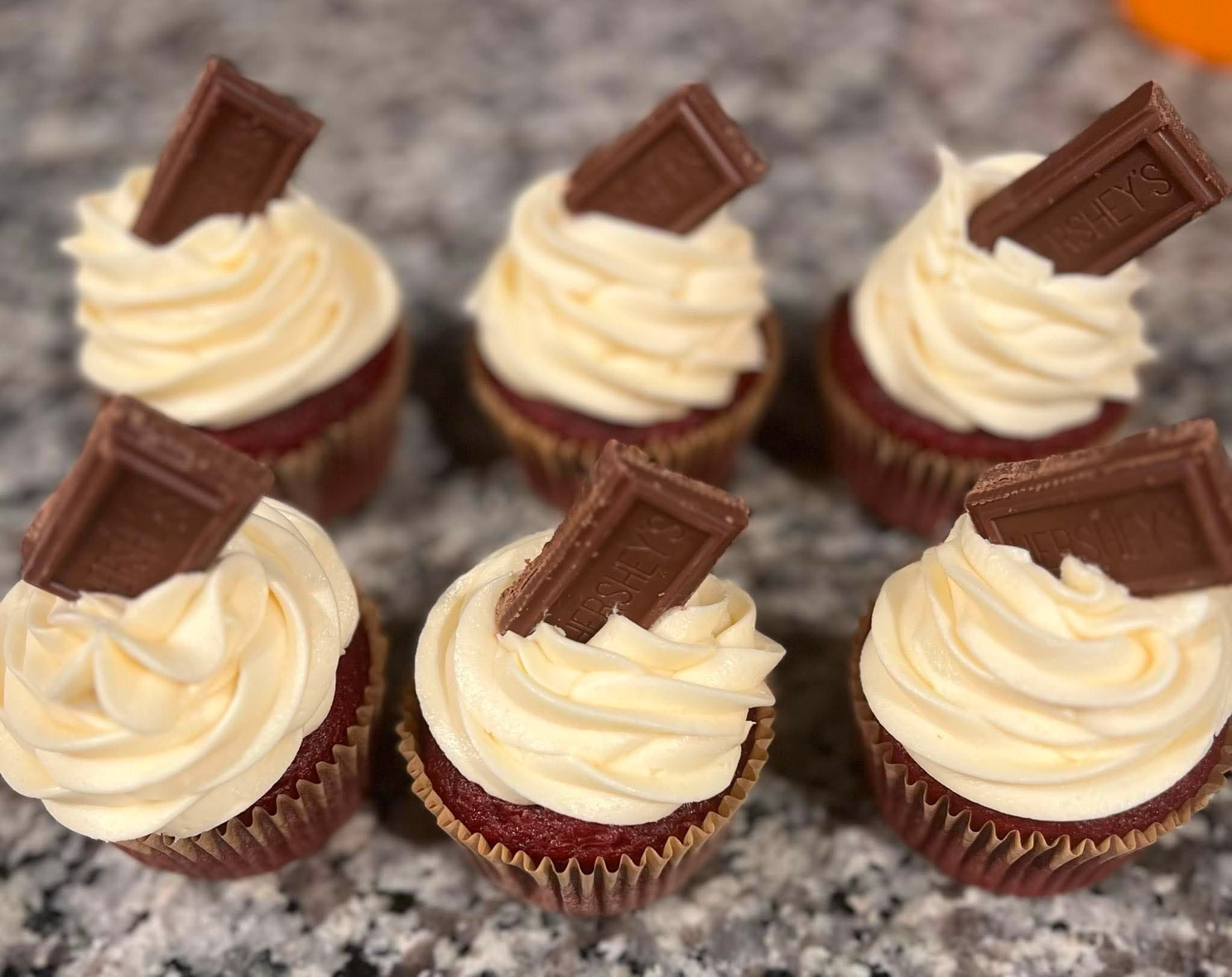 Hershey Candy Cupcakes
