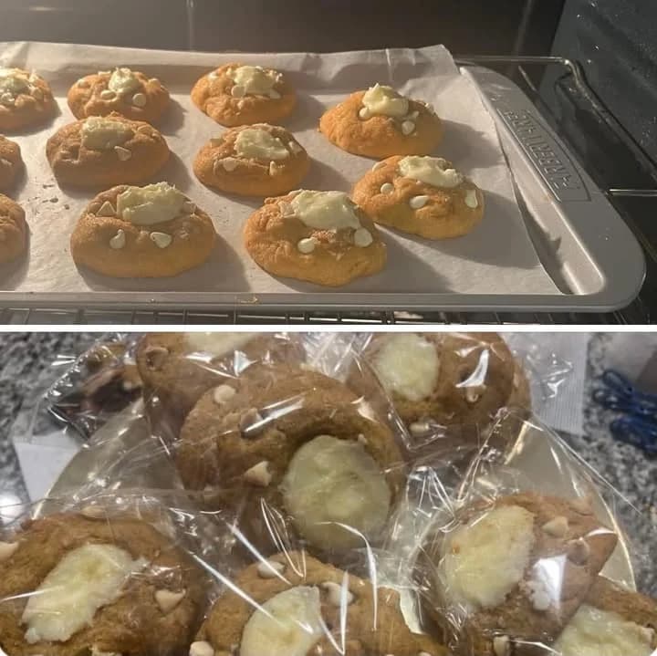 Pumpkin cream cheese cookies