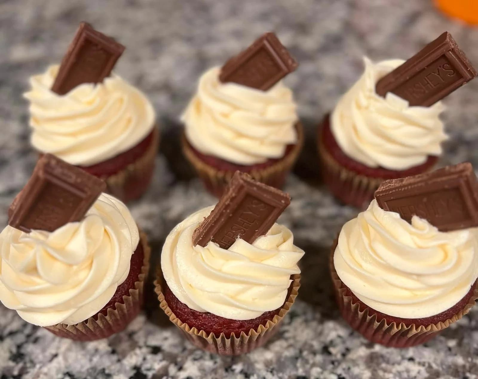 Hershey Candy Cupcakes